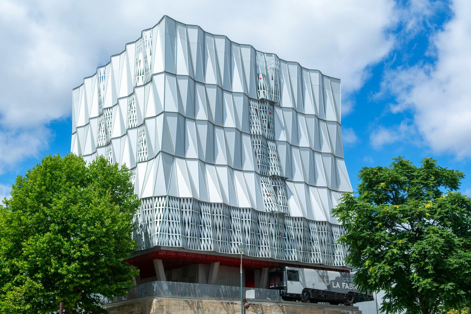 Résidence de logements sociaux rénovée à Nantes en 2026