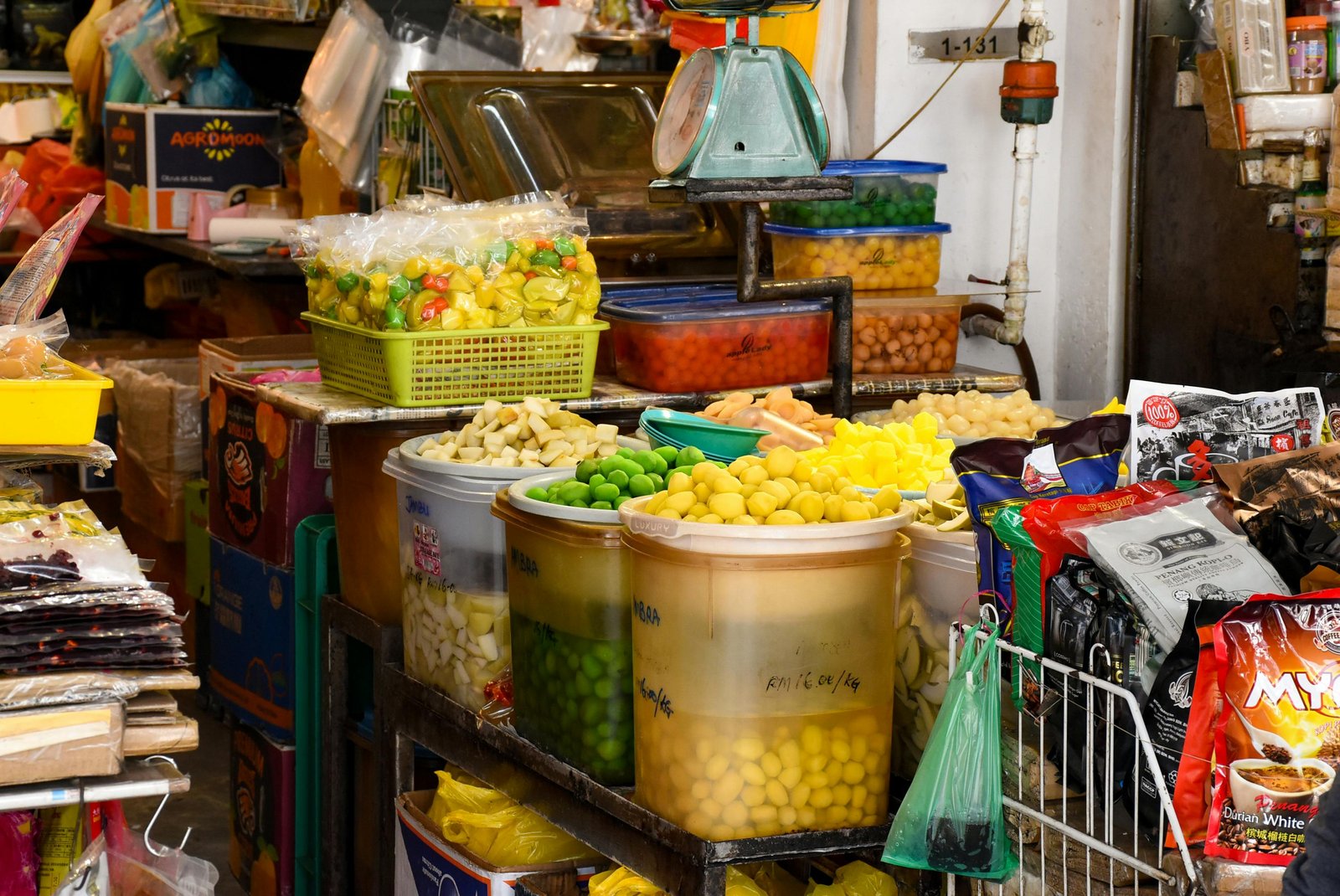 Marché alimentaire coloré illustrant la variété des produits en 2026